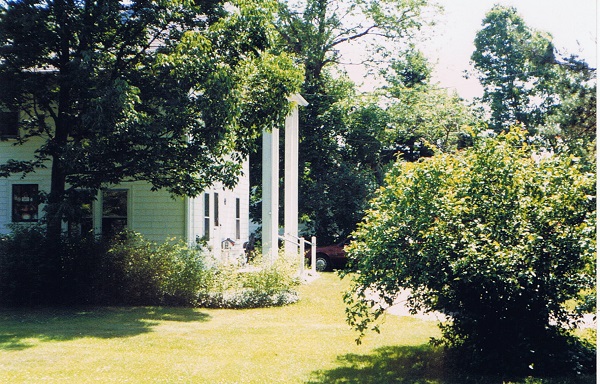 miltons-landscaping-front-of-e-g-ave-home-4-1991
